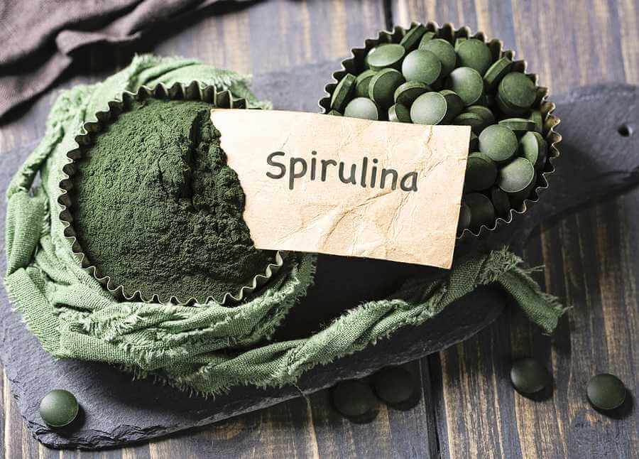 Spirulina benefits for health - spirulina tablets and powder