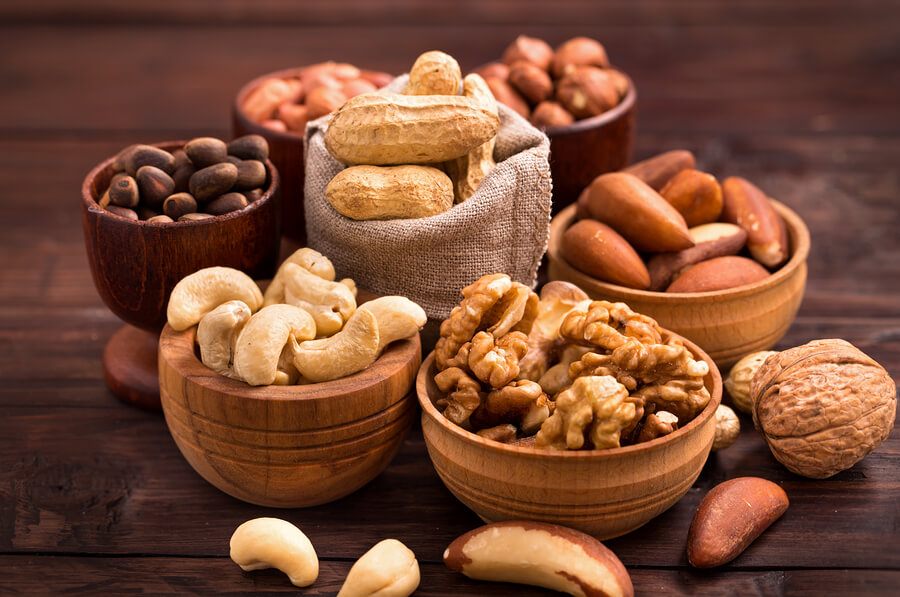 Variety of nuts: walnut, hazelnut, cashew, peanuts, pine nuts and other